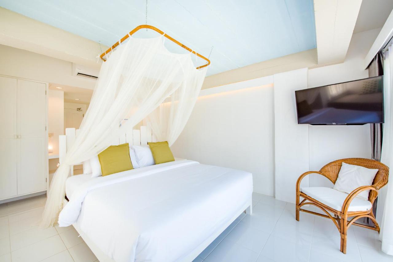 Baan Kangmung Hua Hin On The Beach Exterior photo