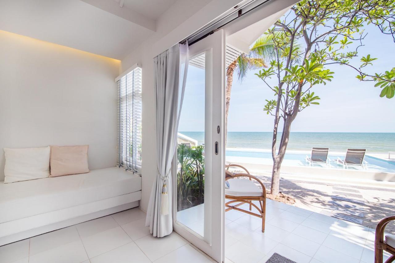 Baan Kangmung Hua Hin On The Beach Exterior photo
