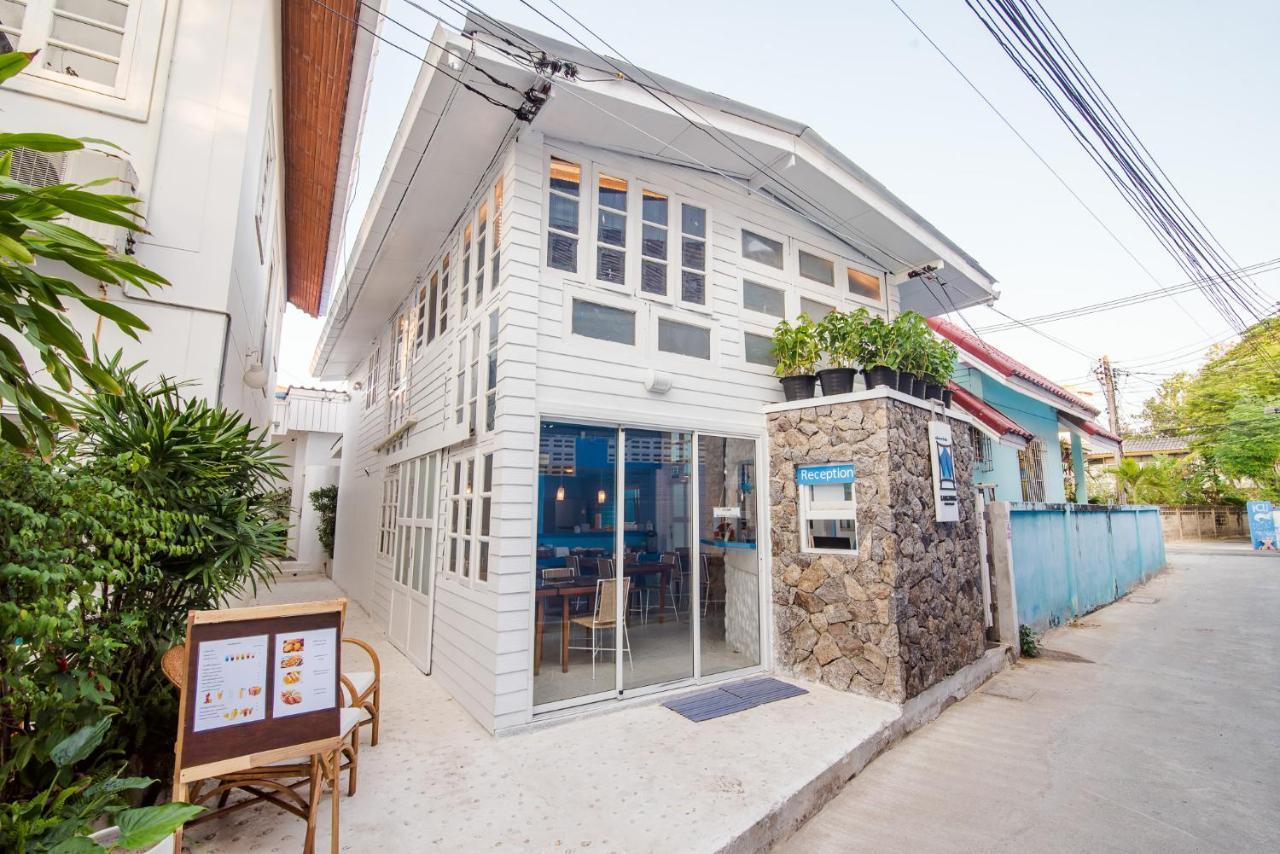 Baan Kangmung Hua Hin On The Beach Exterior photo